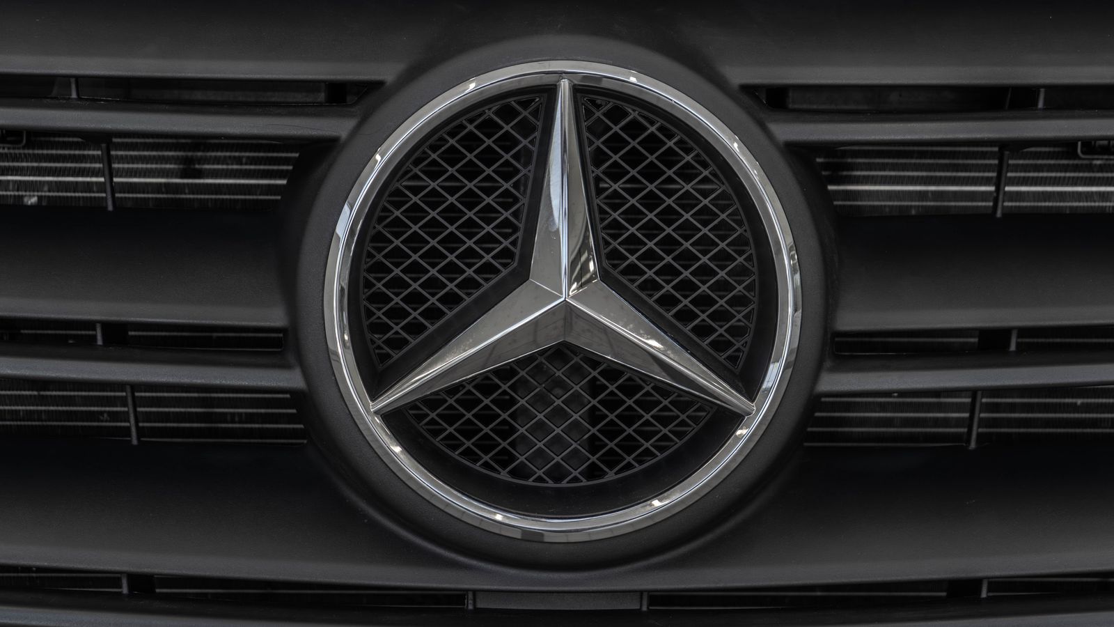 2025 Mercedes-Benz Sprinter 2500 Passenger 170 WB — foto completa 5 de 35