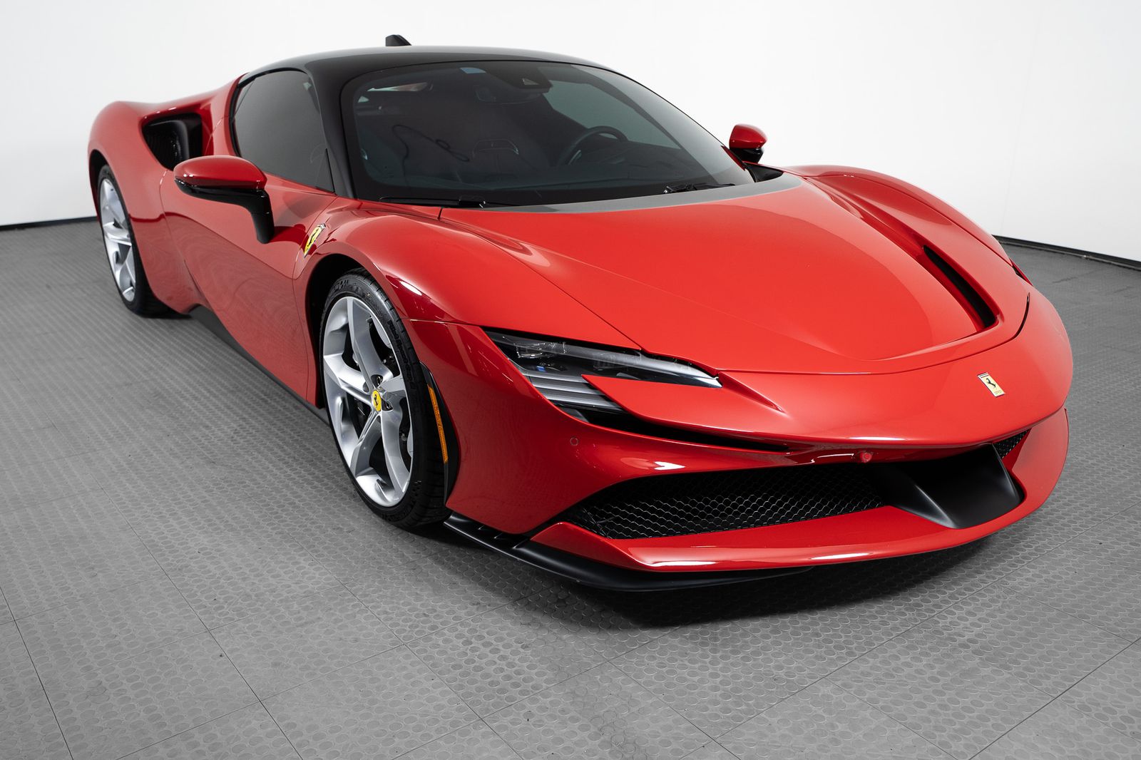 2021 Ferrari SF90 Stradale — full photo 7 of 38