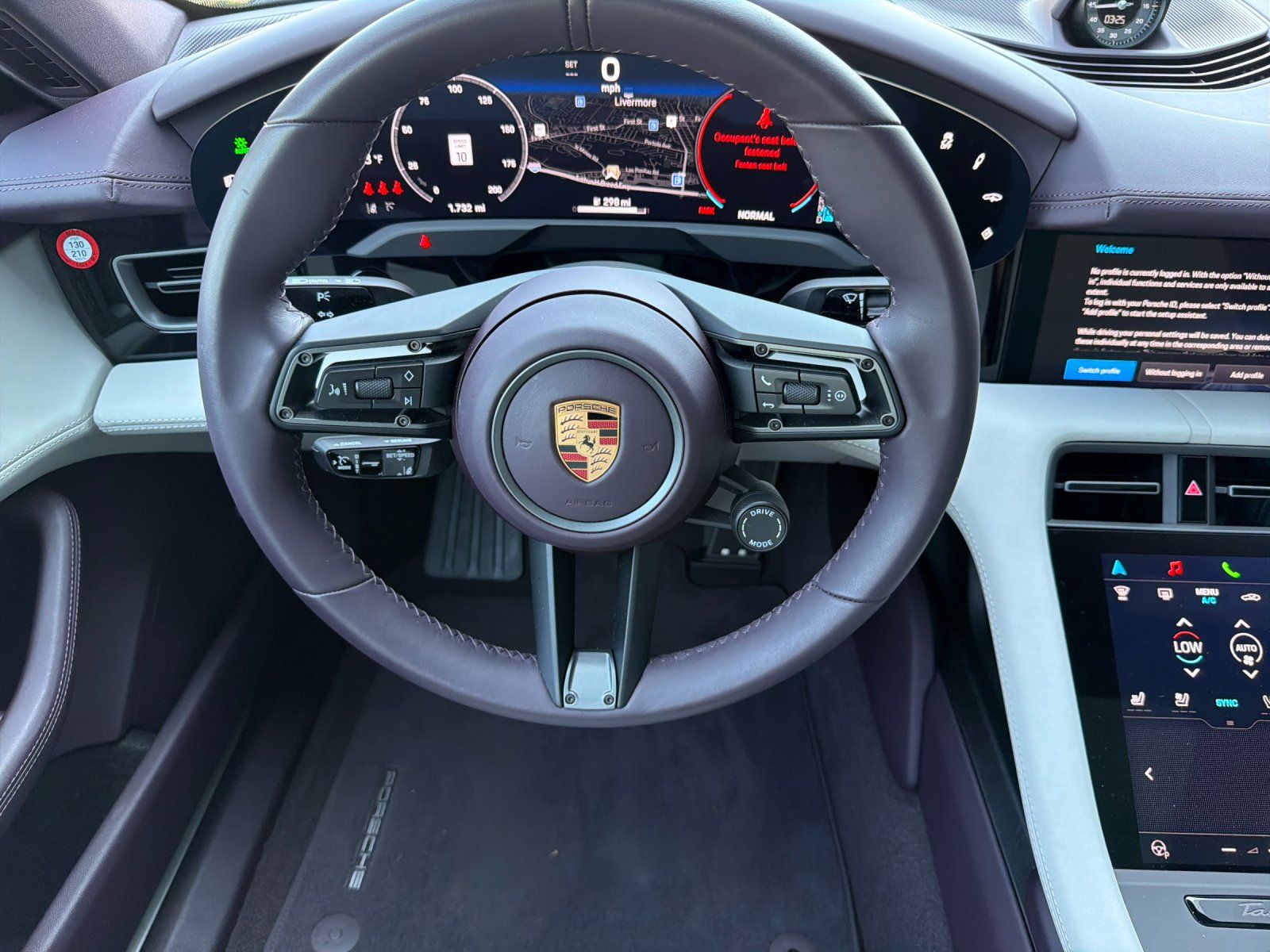2026 Porsche Taycan Base — foto completa 14 de 28