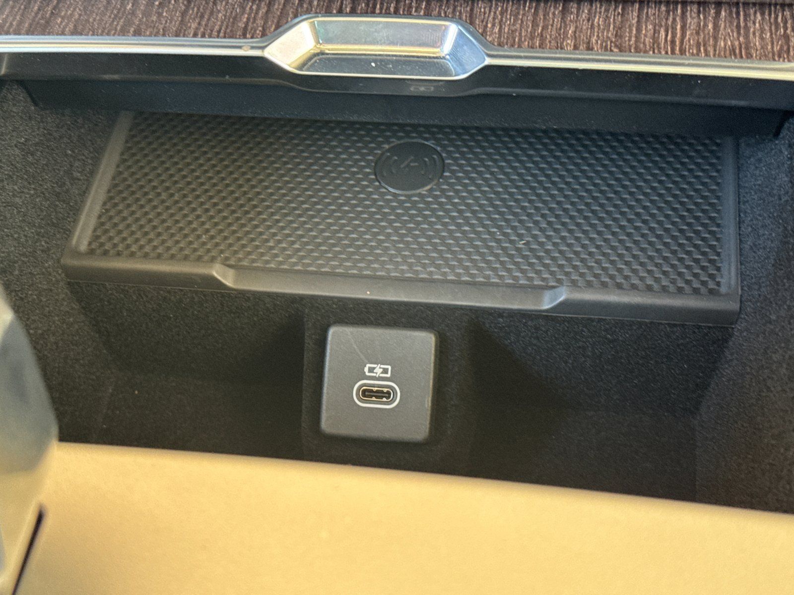 2025 Land Rover Range Rover SE — full photo 21 of 30