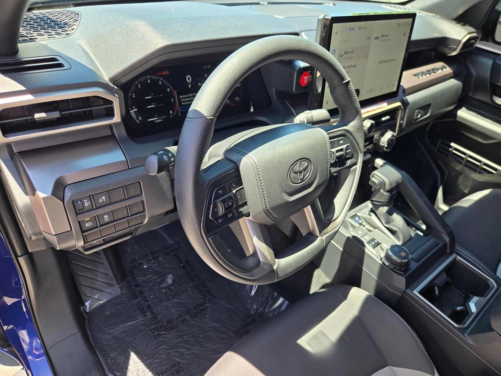 2025 Toyota Tacoma TRD Sport — foto completa 19 de 28