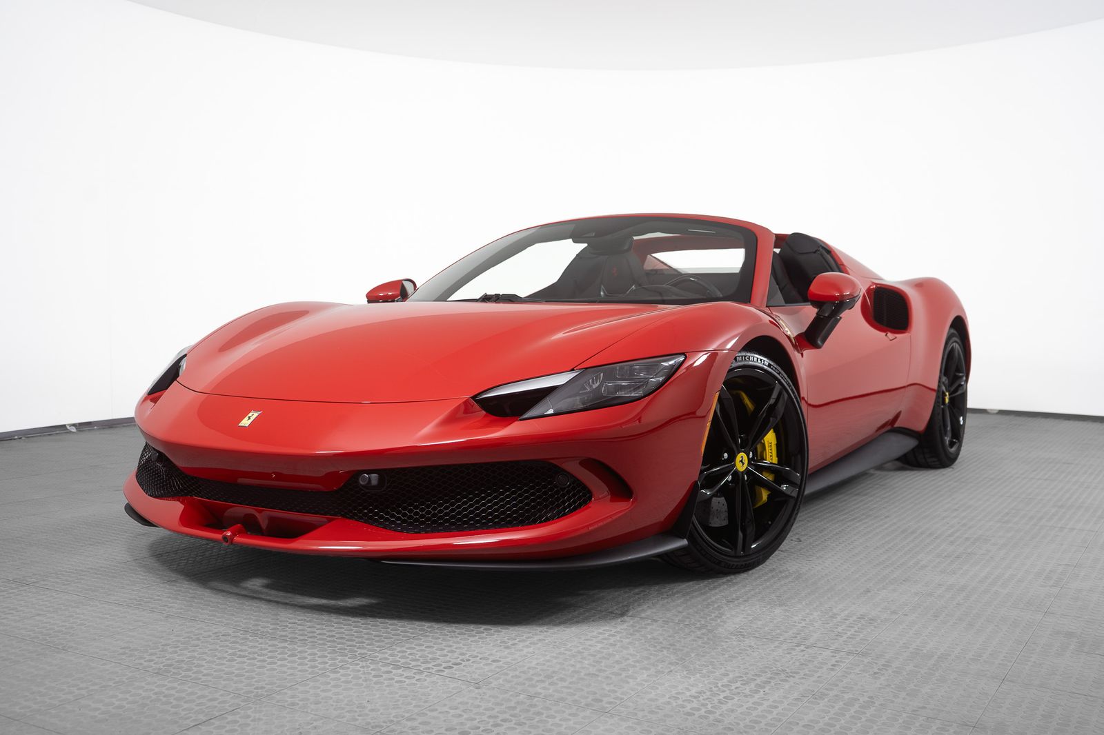 2025 Ferrari 296 GTS — foto completa 1 de 43