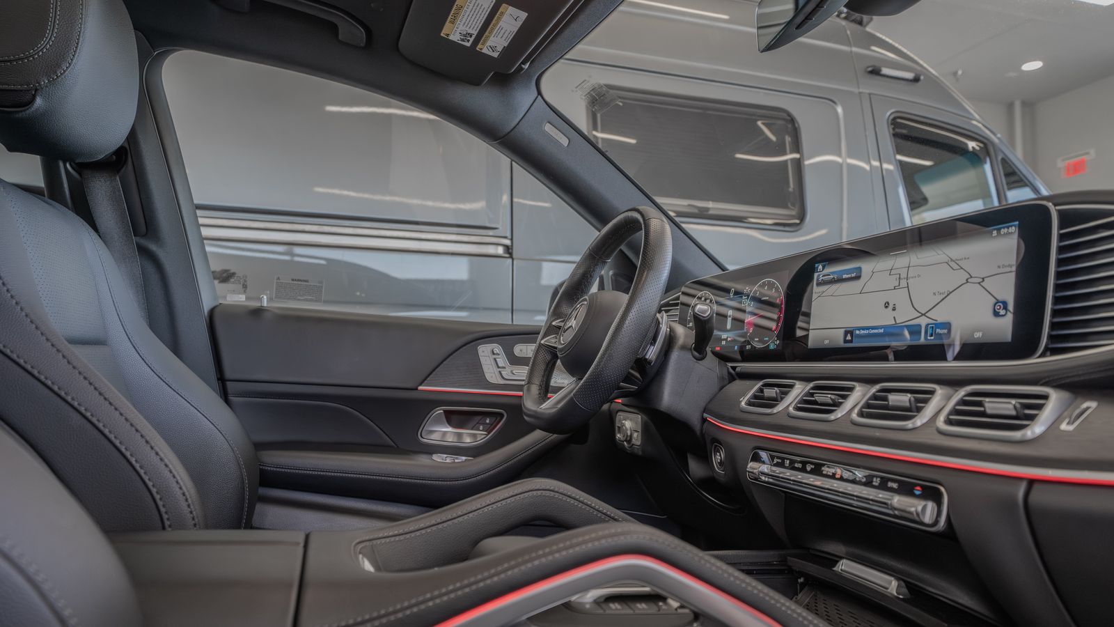 2025 Mercedes-Benz GLS GLS 450 — full photo 18 of 35