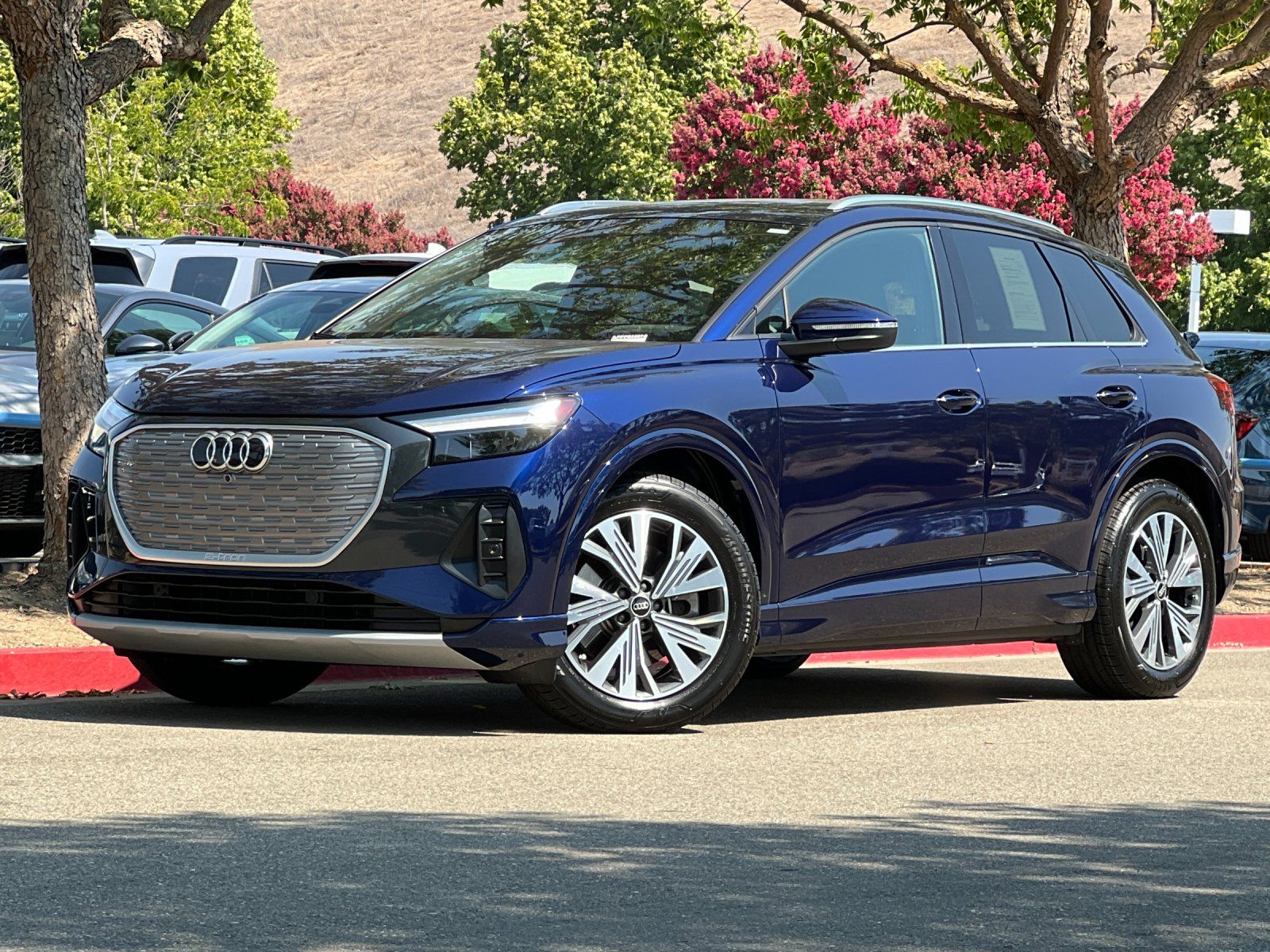 2023 Audi Q4 e-tron Premium — foto completa 1 de 28