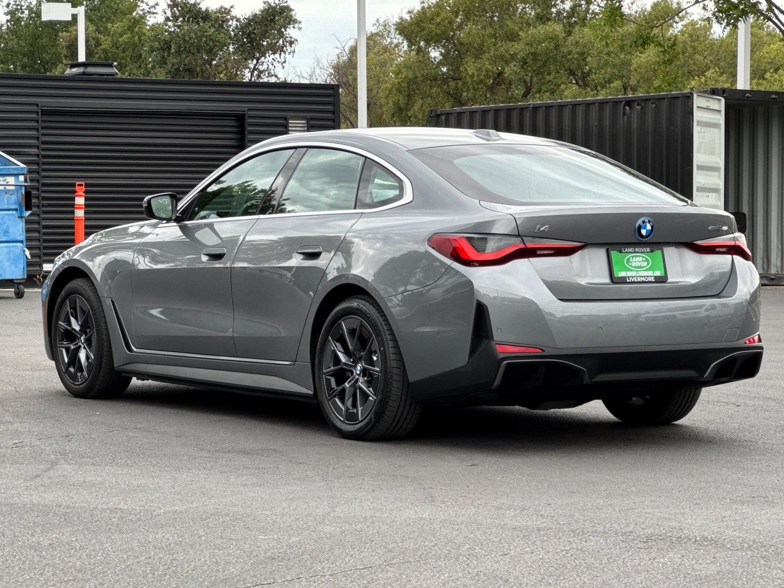 2025 BMW i4 eDrive40 — foto completa 3 de 28