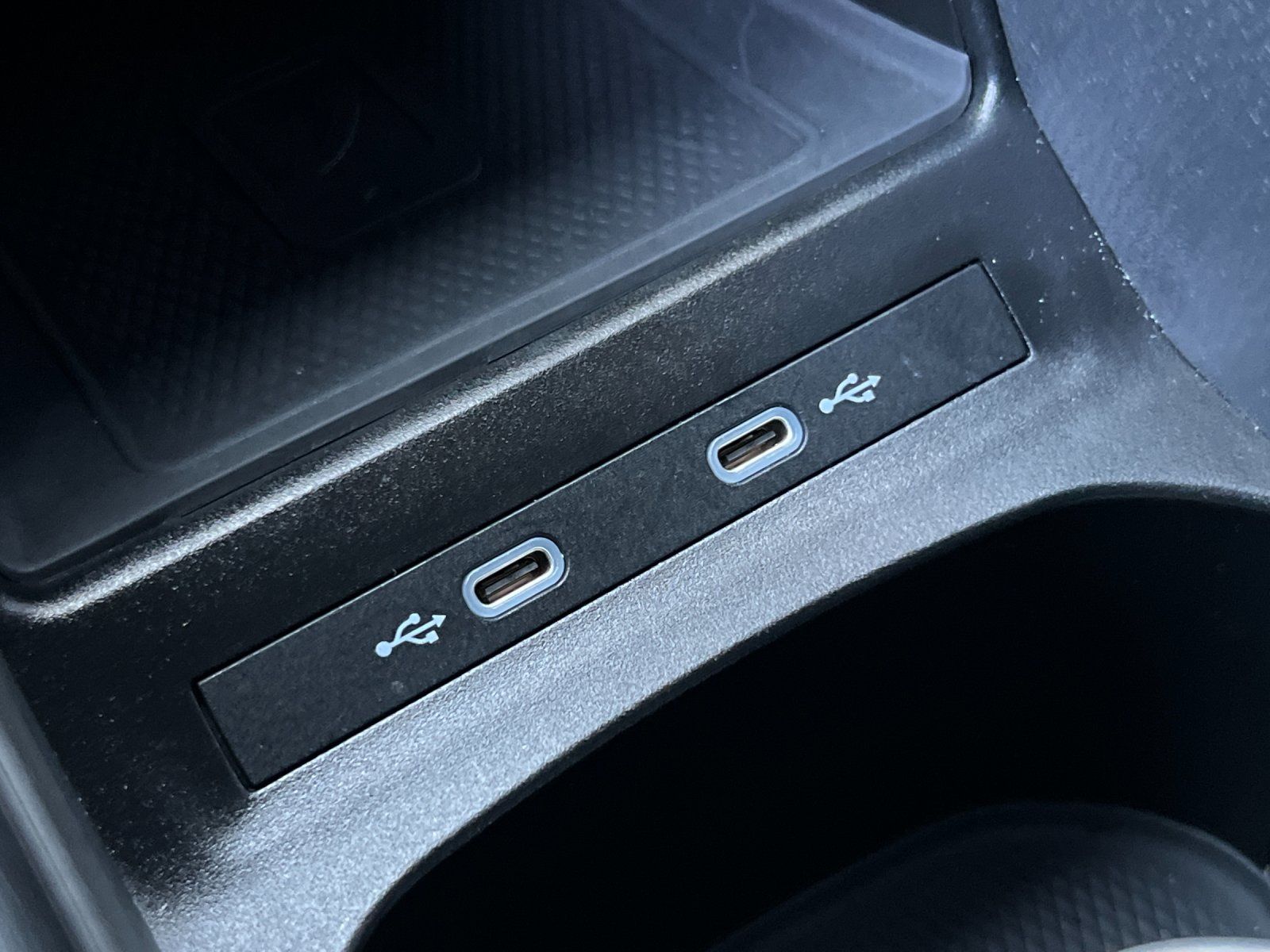 2022 Volkswagen ID.4 Pro — foto completa 21 de 28