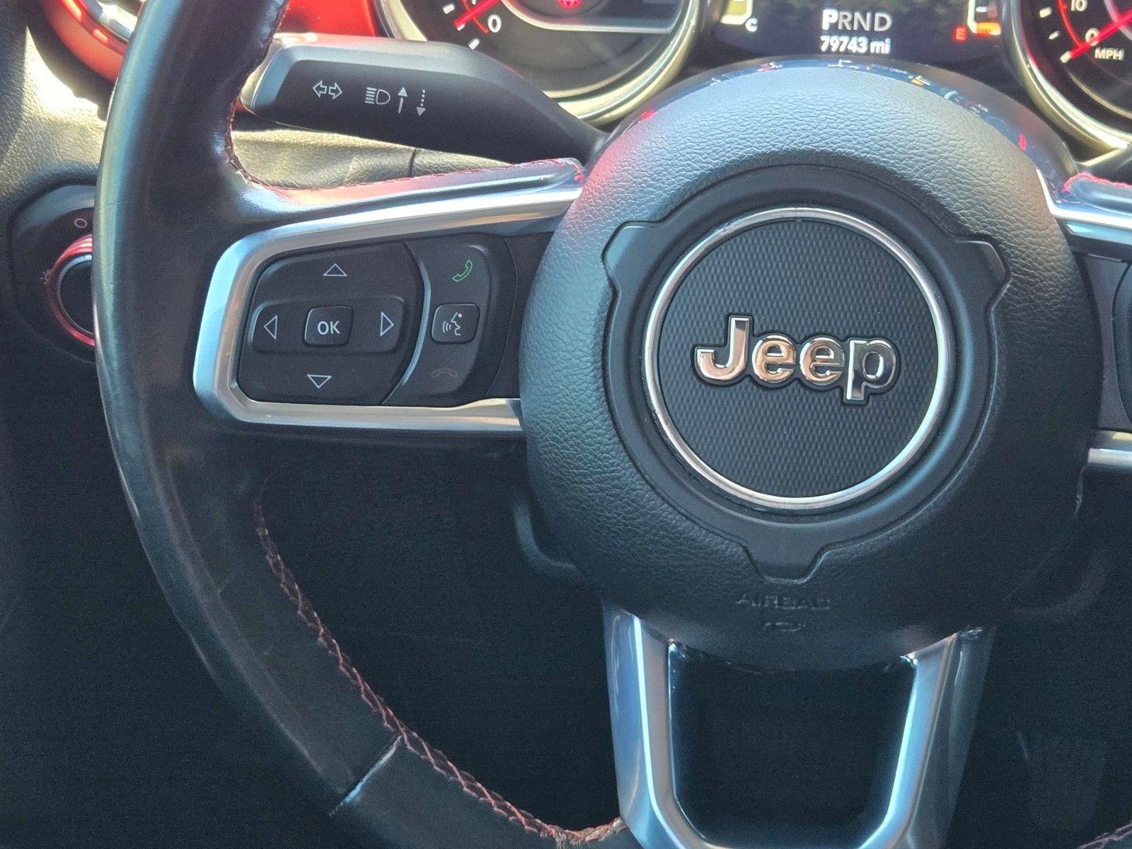 2020 Jeep Wrangler Unlimited Rubicon — foto completa 15 de 45