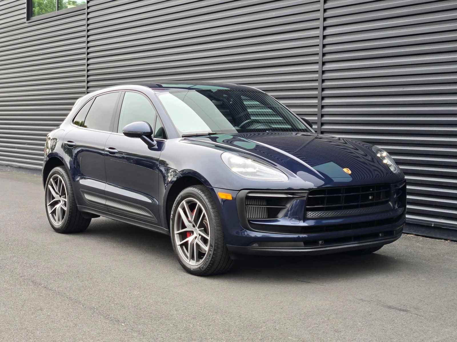 2022 Porsche Macan S — full photo 8 of 45