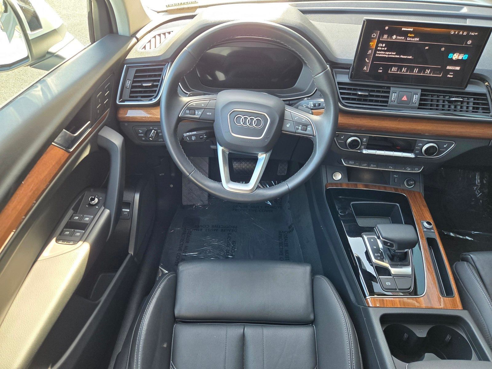2024 Audi Q5 e 55 Premium — foto completa 13 de 45