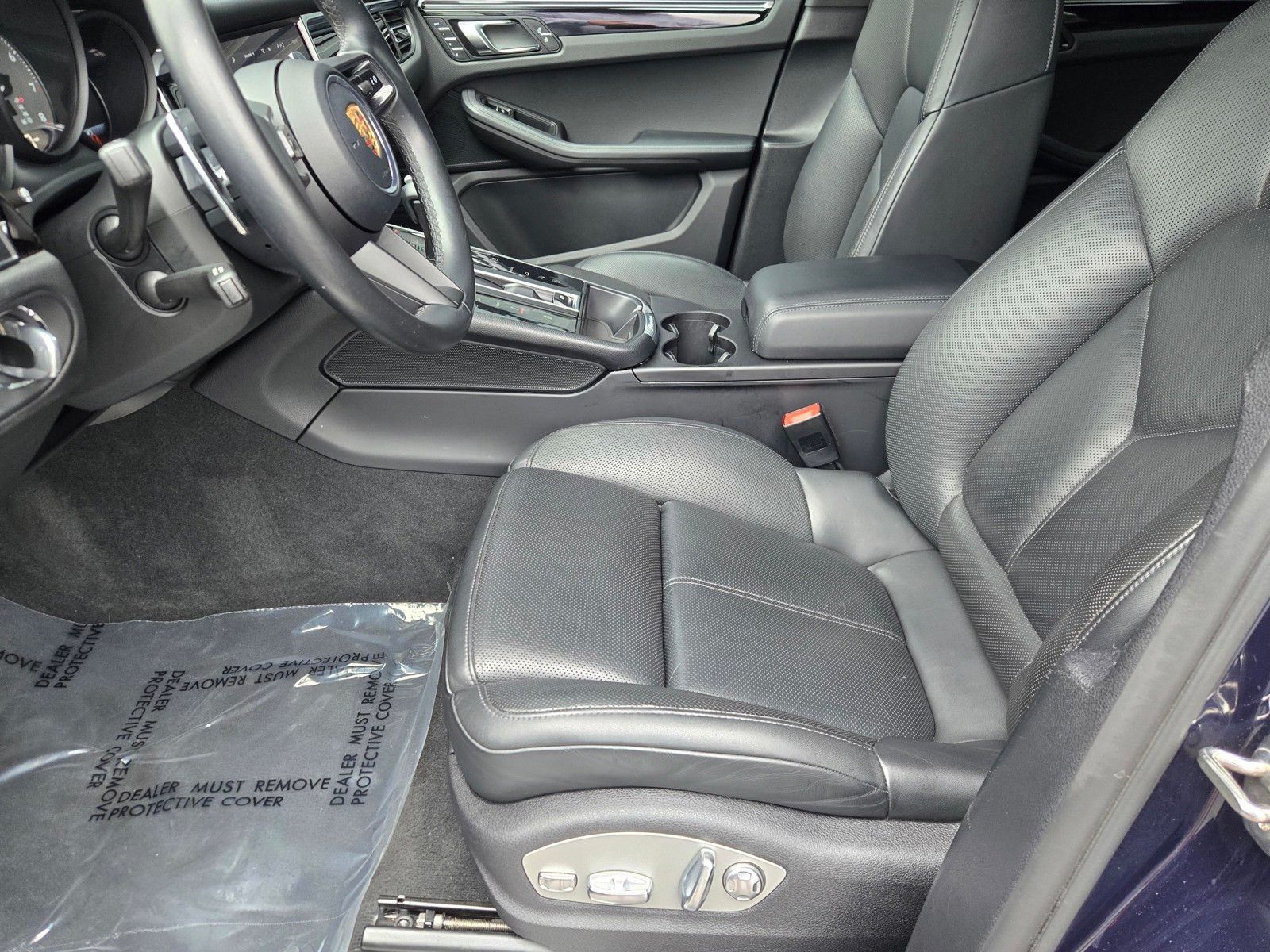 2022 Porsche Macan S — full photo 25 of 45