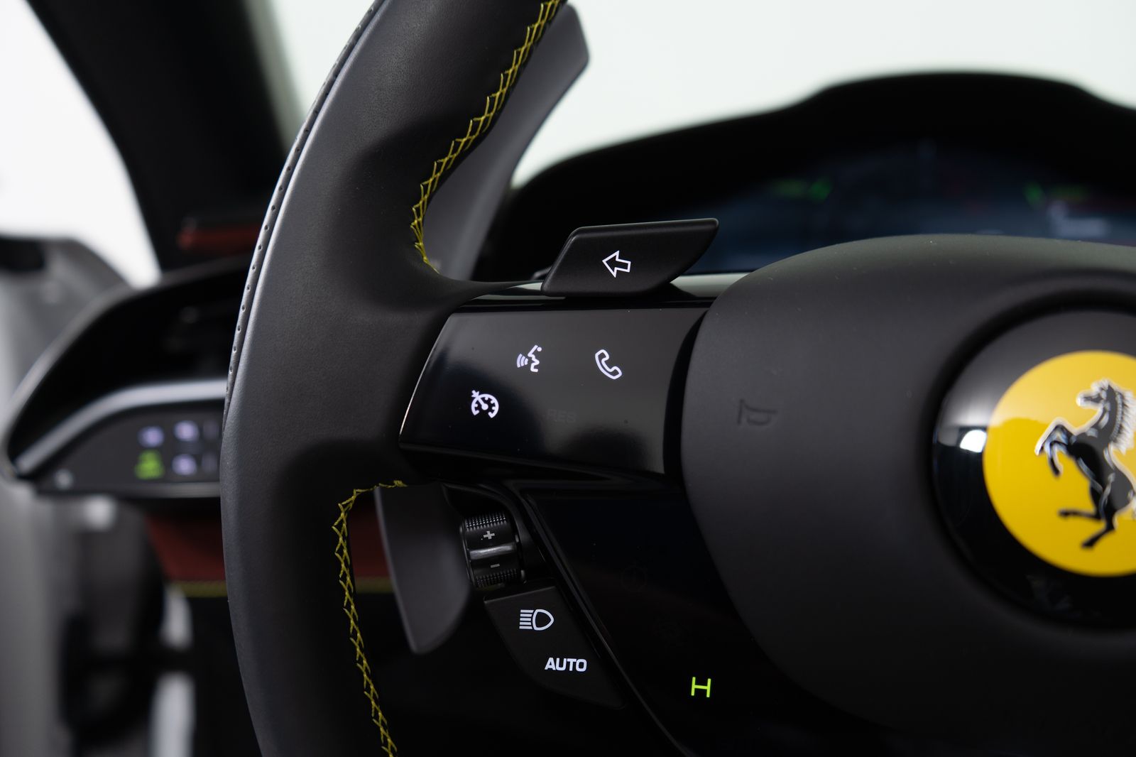 2024 Ferrari SF90 Spider — full photo 42 of 51