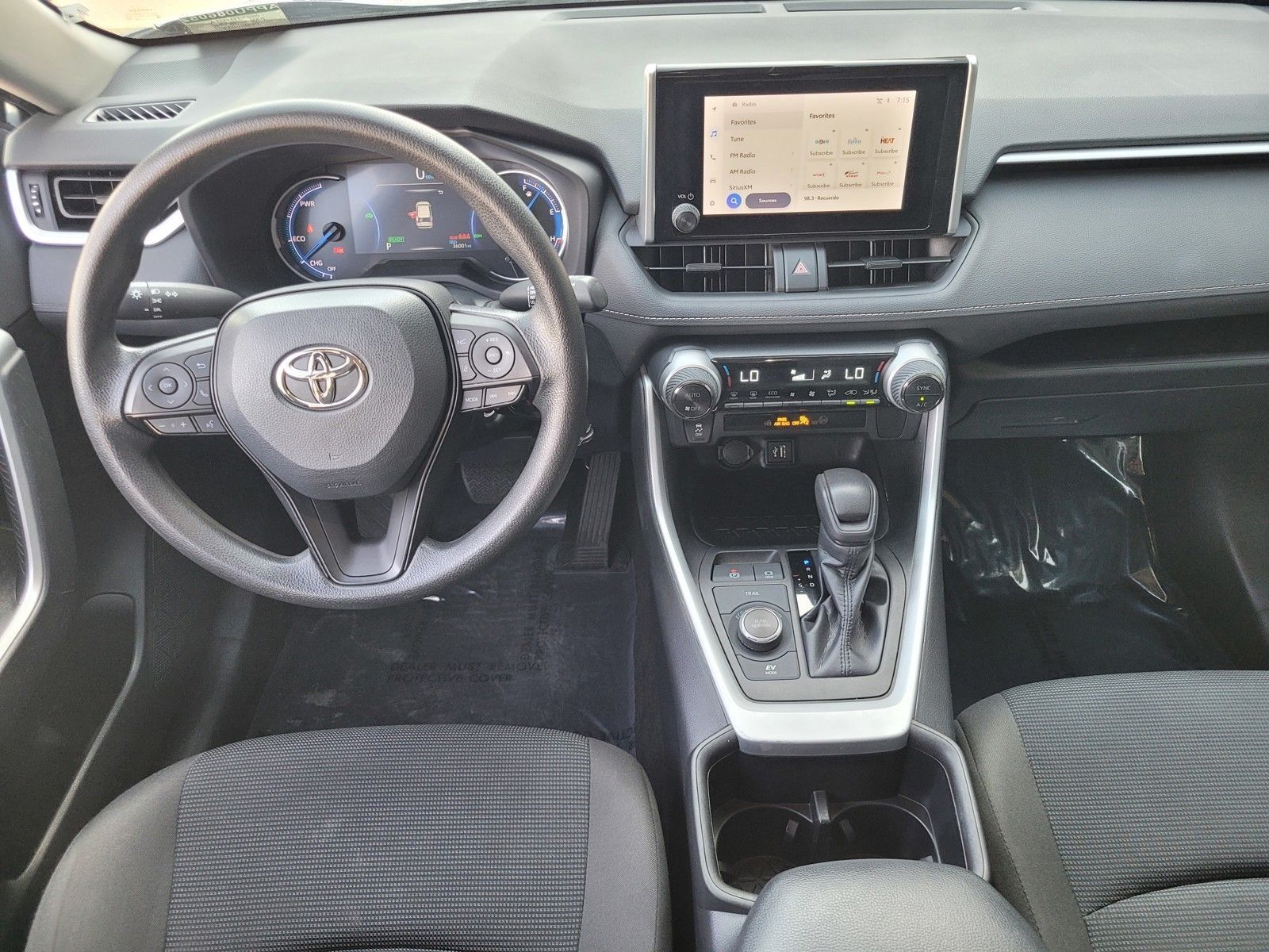 2023 Toyota RAV4 Hybrid LE — foto completa 13 de 45
