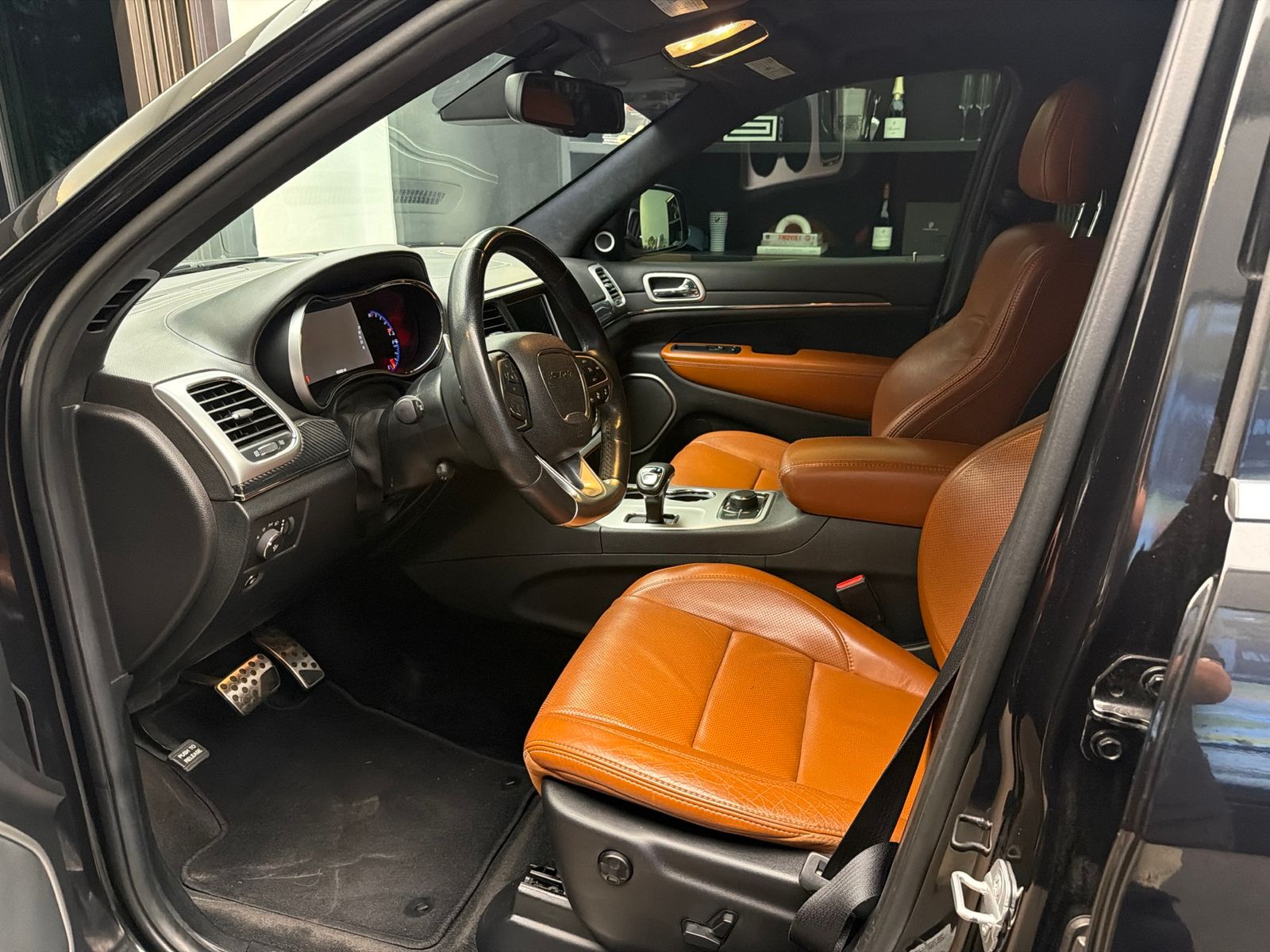 2014 Jeep Grand Cherokee SRT — full photo 8 of 9