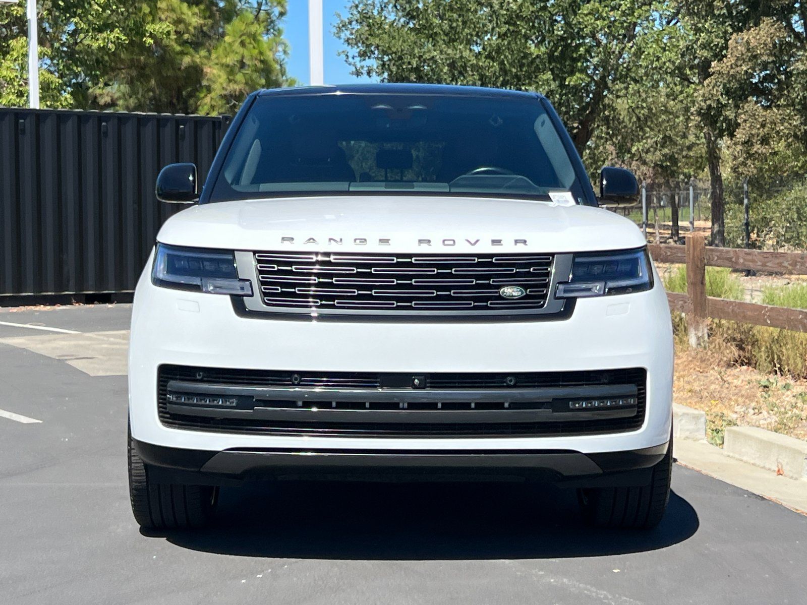 2024 Land Rover Range Rover SE — foto completa 9 de 29