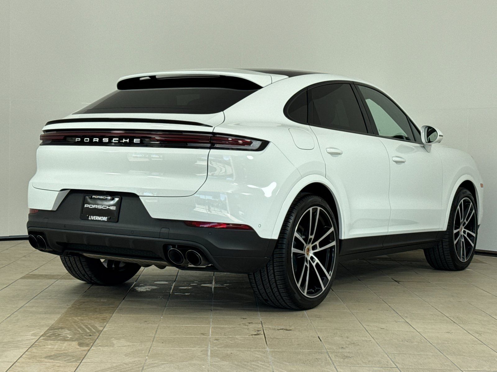 2026 Porsche Cayenne Coupe Base — foto completa 8 de 29