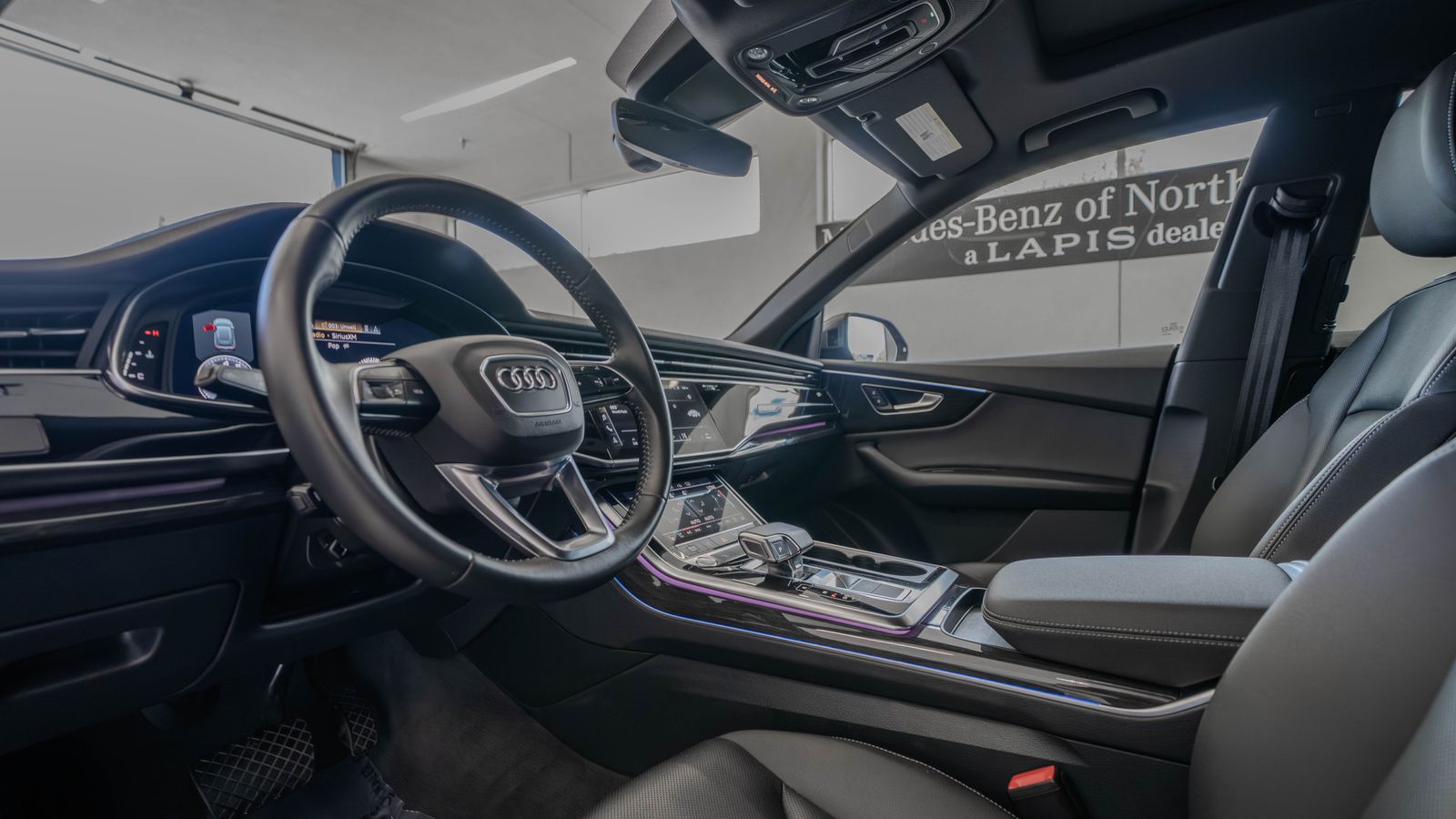 2020 Audi Q8 55 Premium Plus — foto completa 6 de 34