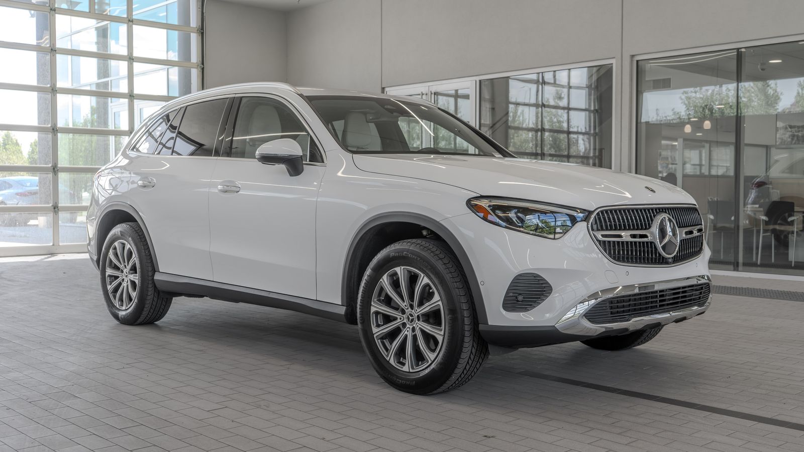 2024 Mercedes-Benz GLC GLC 300 — full photo 12 of 33