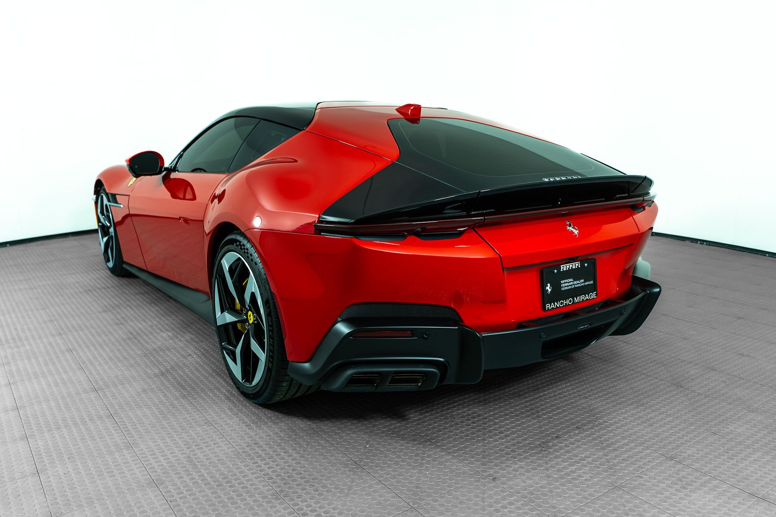 2025 Ferrari 12Cilindri — full photo 4 of 51