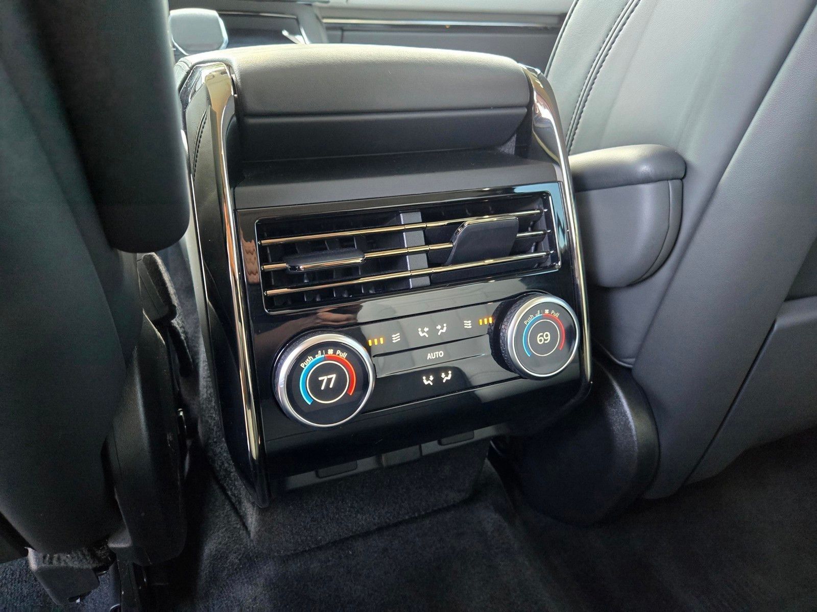 2024 Land Rover Range Rover Sport Plug-in Hybrid Autobiography — full photo 11 of 45