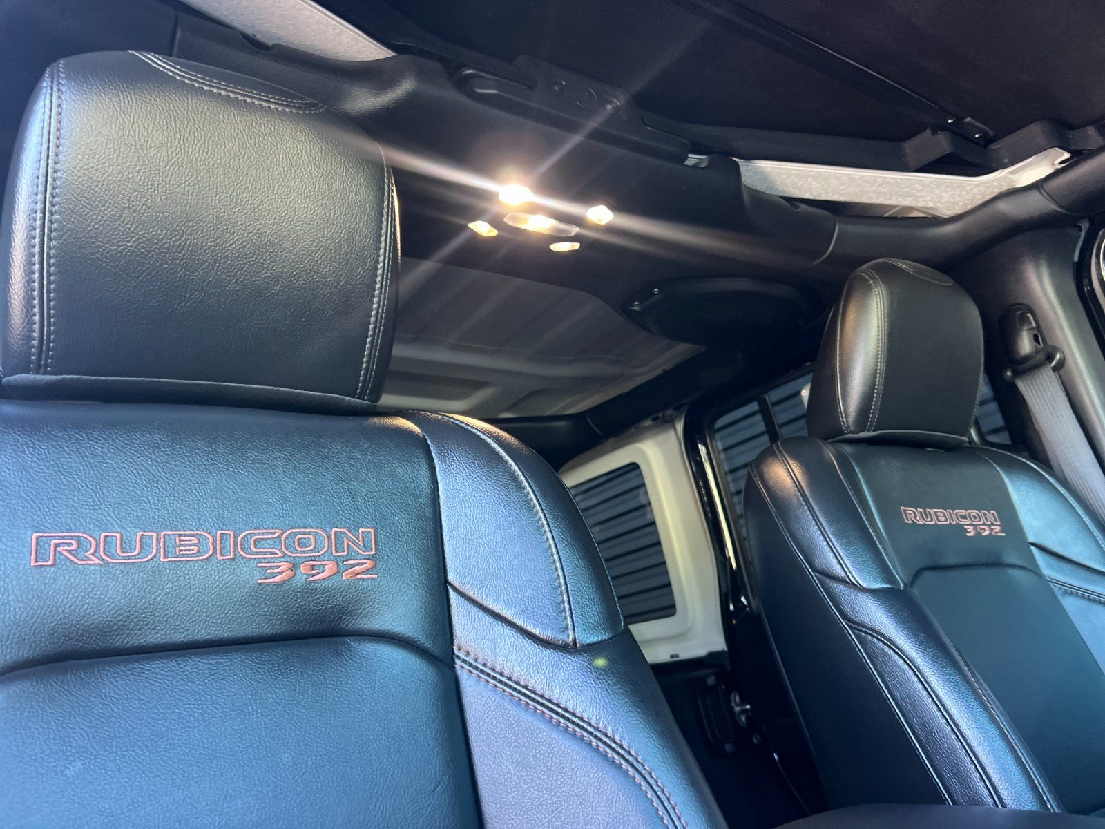 2023 Jeep Wrangler Rubicon 392 — foto completa 16 de 28