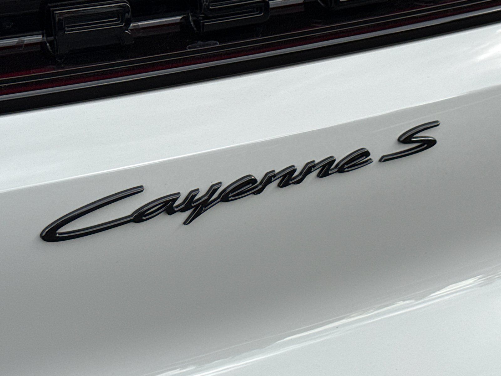 2026 Porsche Cayenne S — foto completa 28 de 29