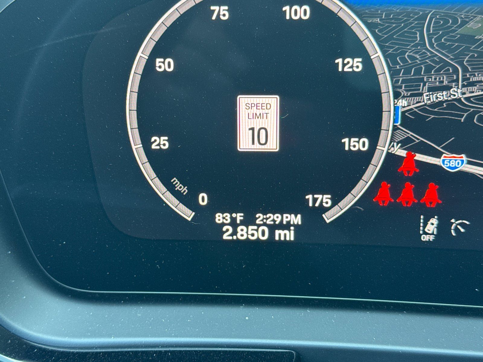 2026 Porsche Cayenne Coupe Base — foto completa 26 de 29