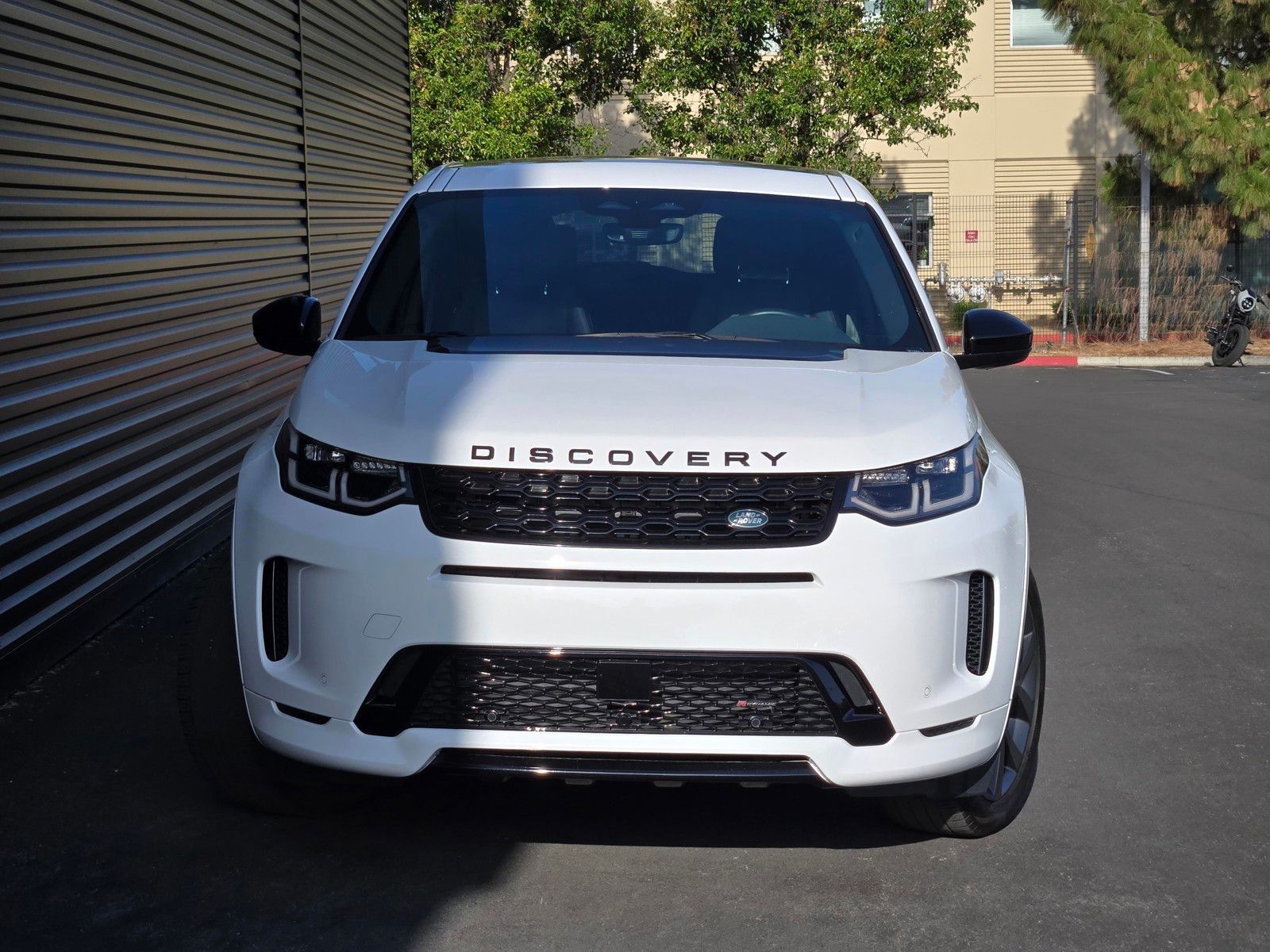 2023 Land Rover Discovery Sport SE R-Dynamic — foto completa 2 de 45