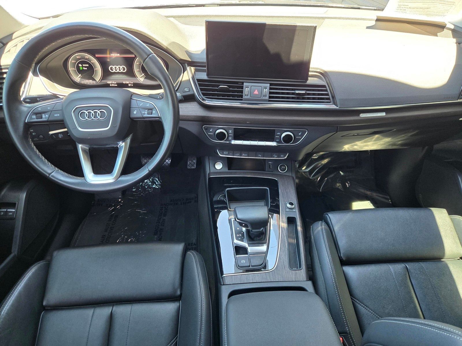 2023 Audi Q5 e 55 Premium — foto completa 12 de 45