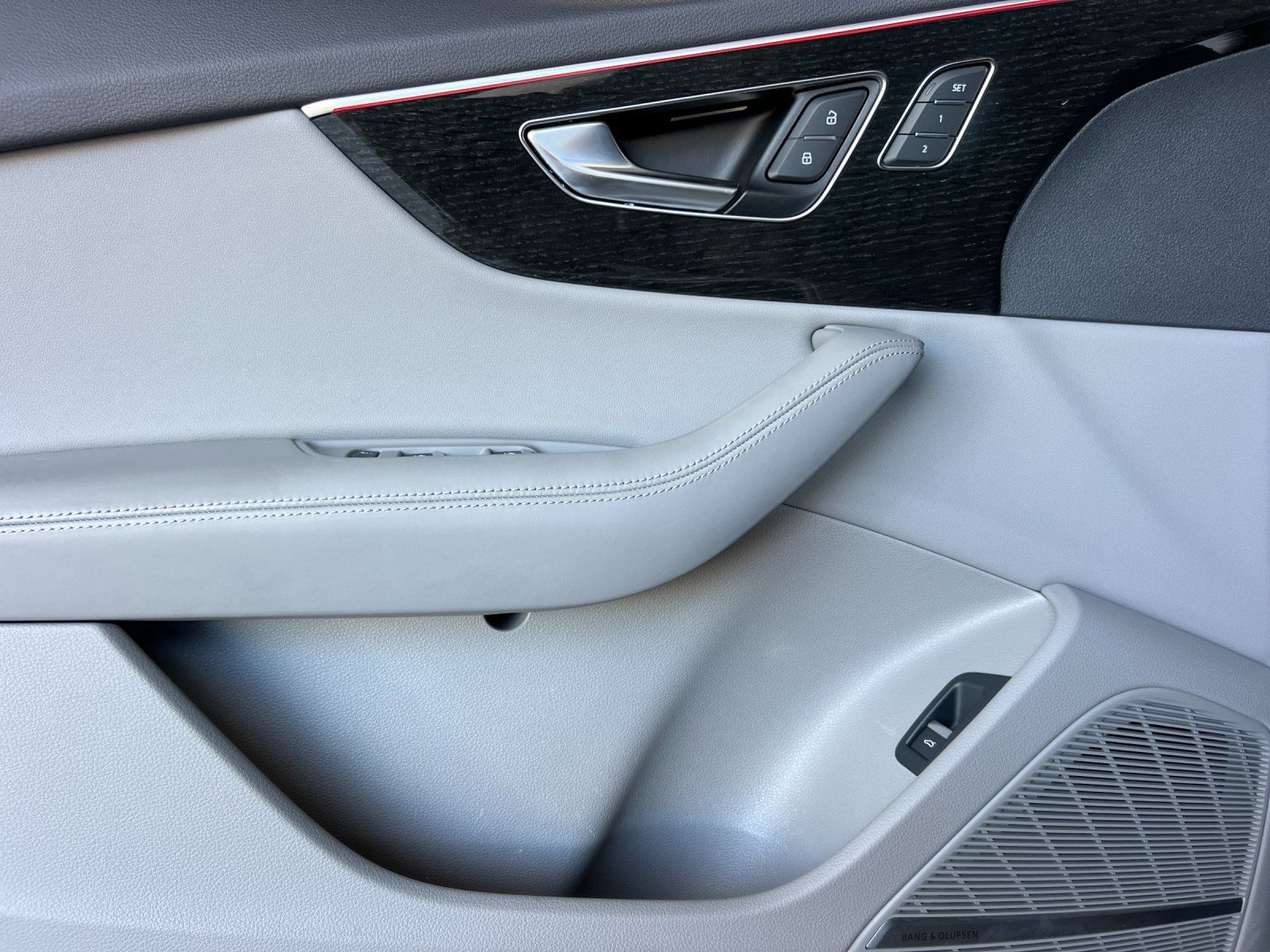 2021 Audi Q7 55 Prestige — full photo 12 of 30