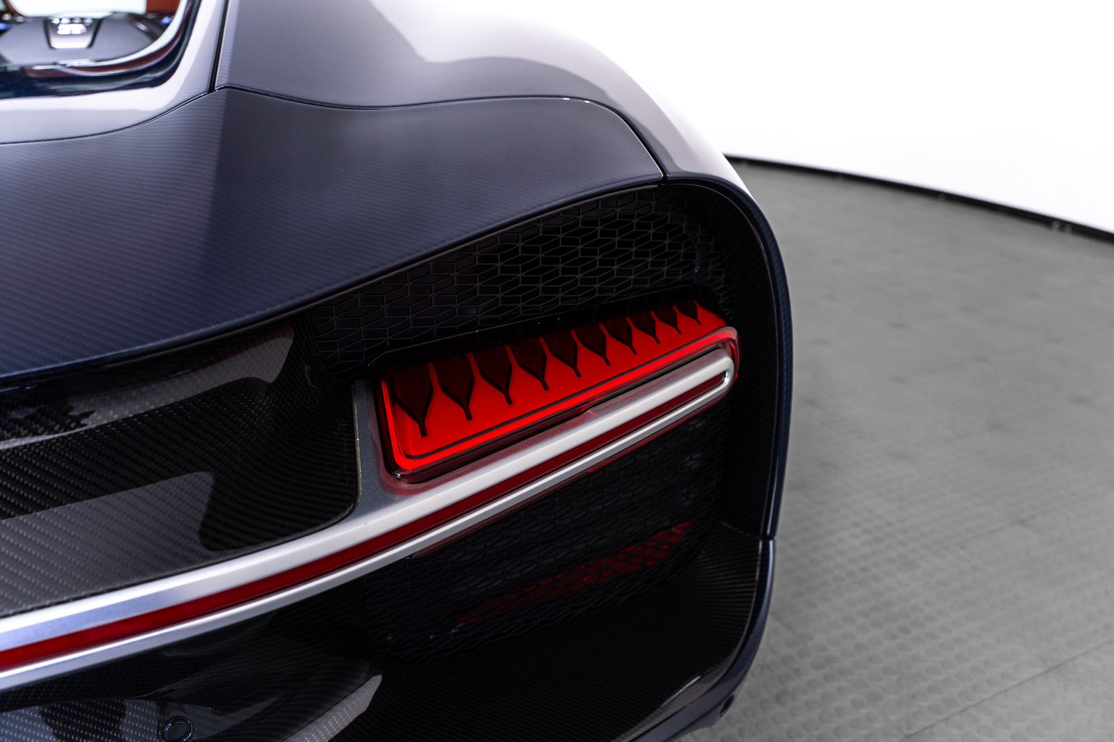 2018 Bugatti Chiron — foto completa 30 de 85