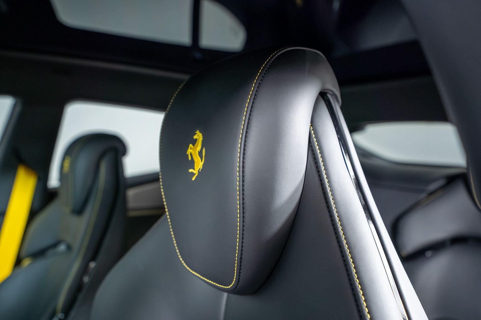 2025 Ferrari Purosangue — foto completa 23 de 66