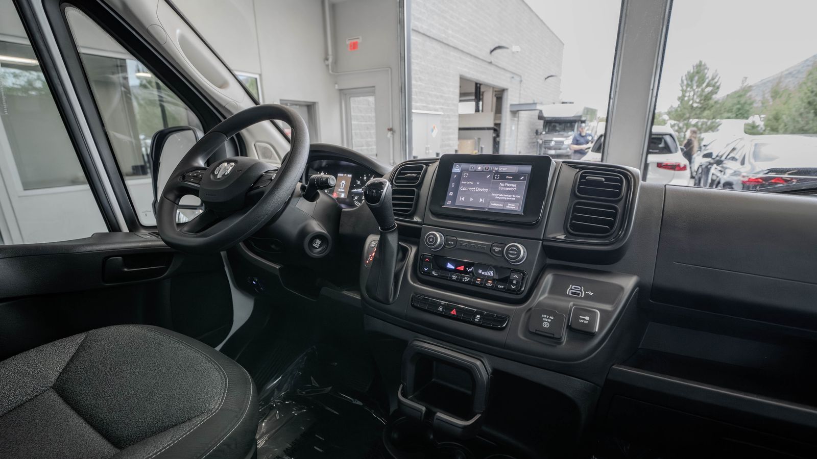 2024 Ram ProMaster 3500 High Roof — foto completa 19 de 37