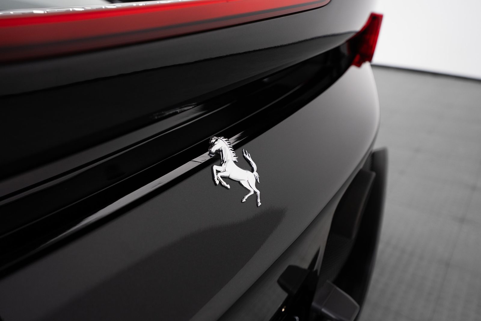 2023 Ferrari SF90 Spider — foto completa 30 de 53