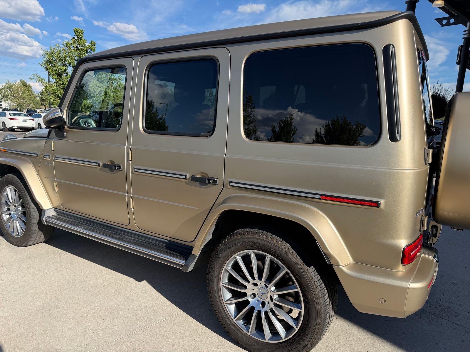 2023 Mercedes-Benz G-Class G 550 — foto completa 2 de 4