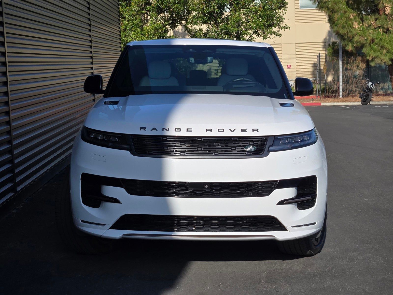 2024 Land Rover Range Rover Sport Plug-in Hybrid Autobiography — full photo 2 of 45