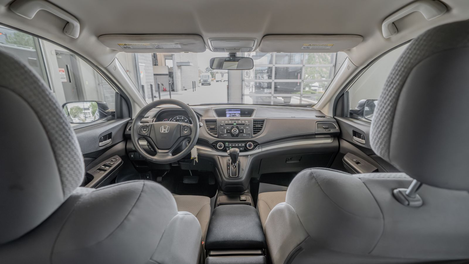 2016 Honda CR-V LX — foto completa 25 de 31