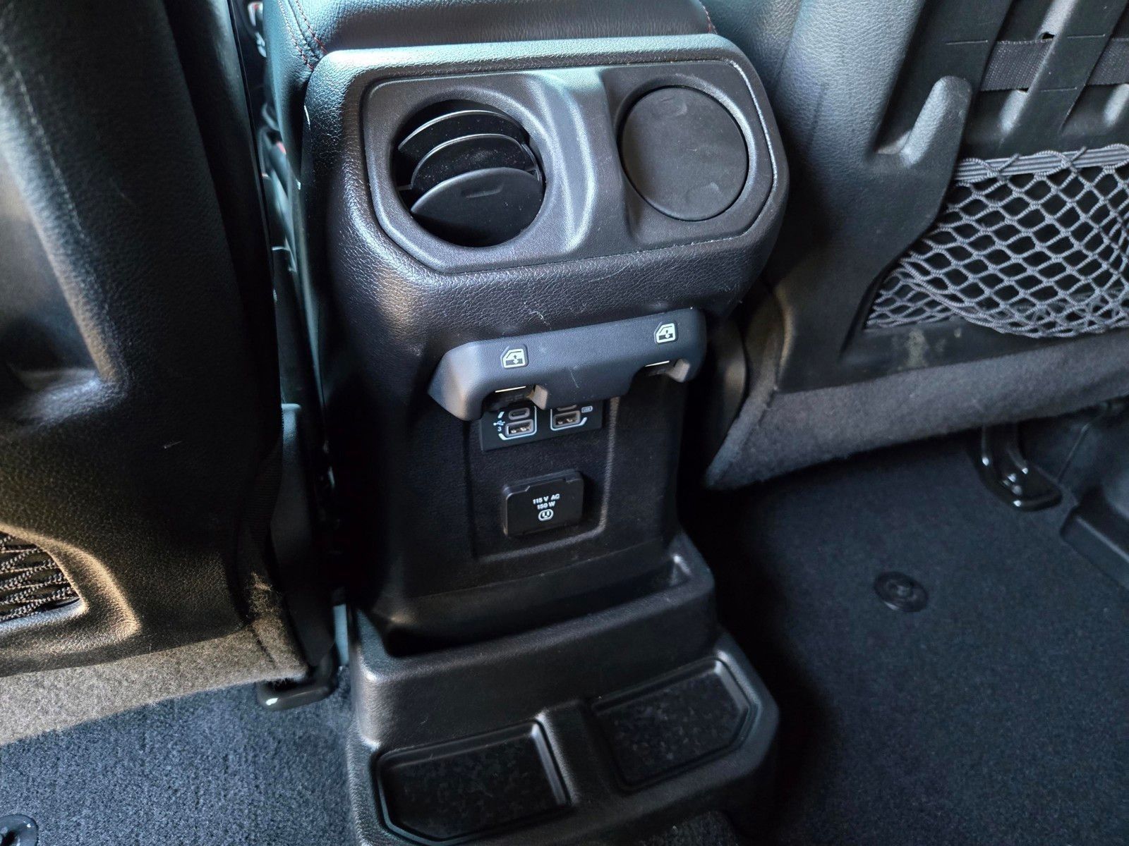 2020 Jeep Wrangler Unlimited Rubicon — foto completa 11 de 45