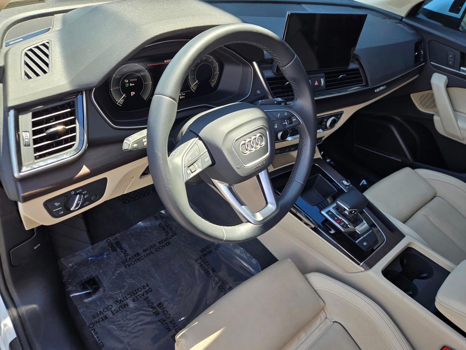 2023 Audi Q5 e 55 Premium Plus — full photo 18 of 45