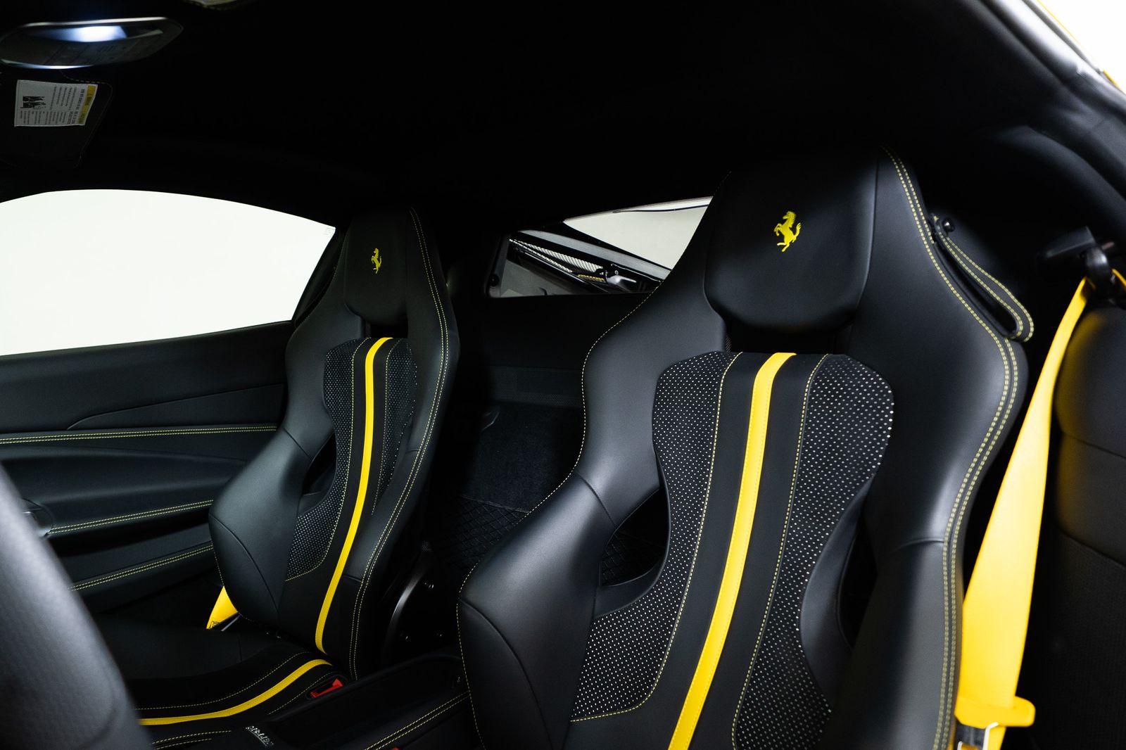 2022 Ferrari F8 Tributo — foto completa 38 de 45