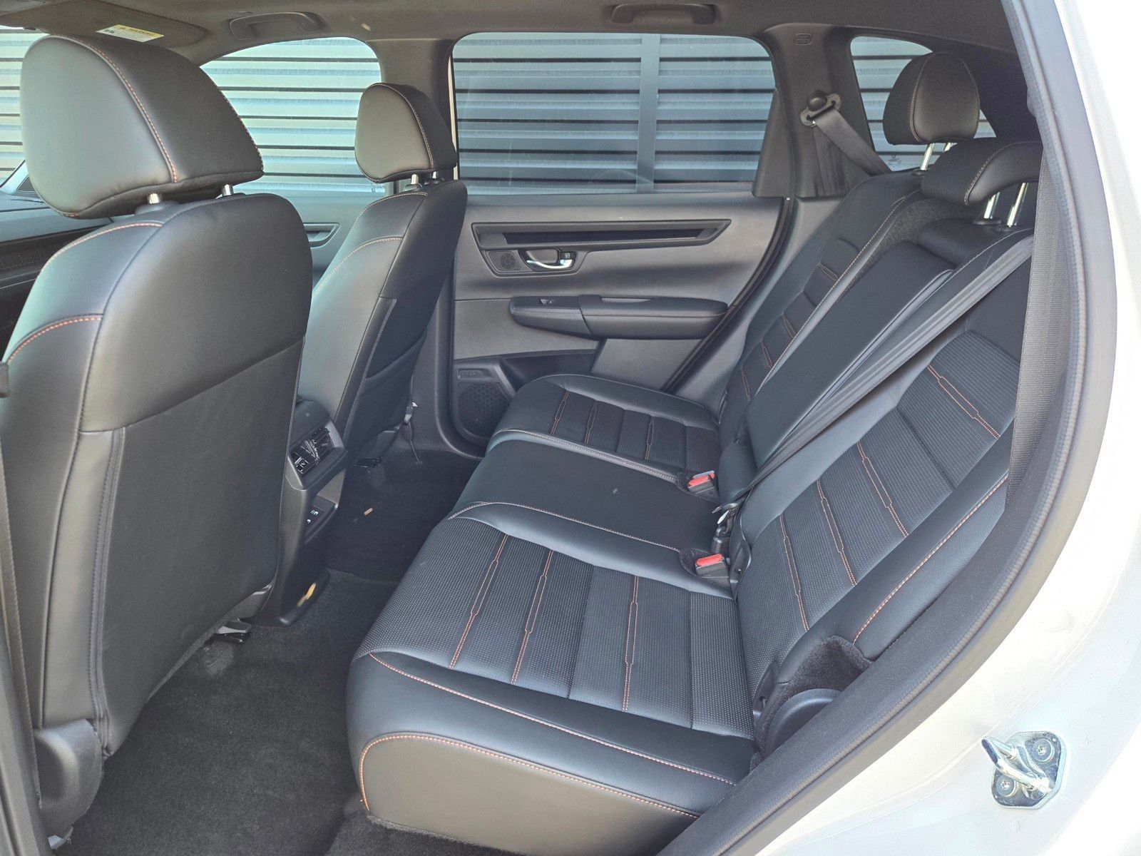 2025 Honda CR-V Hybrid Sport-L — foto completa 11 de 28