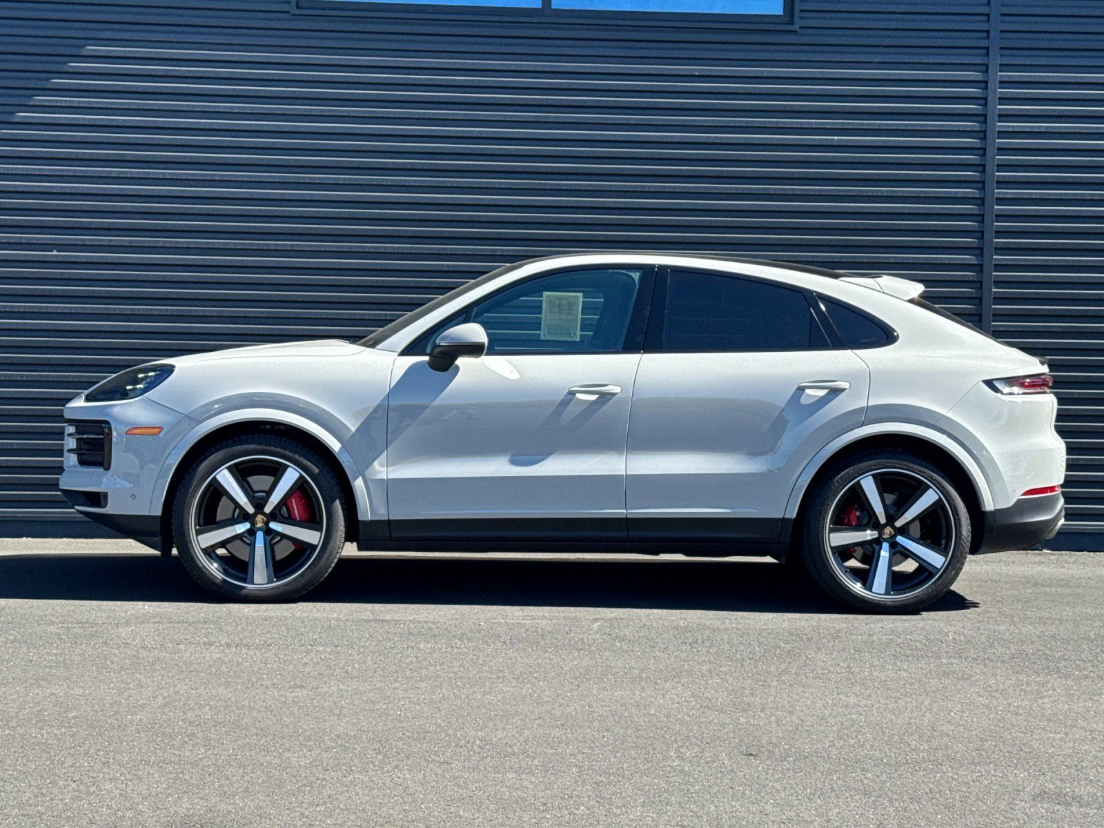 2024 Porsche Cayenne Coupe S — foto completa 2 de 29