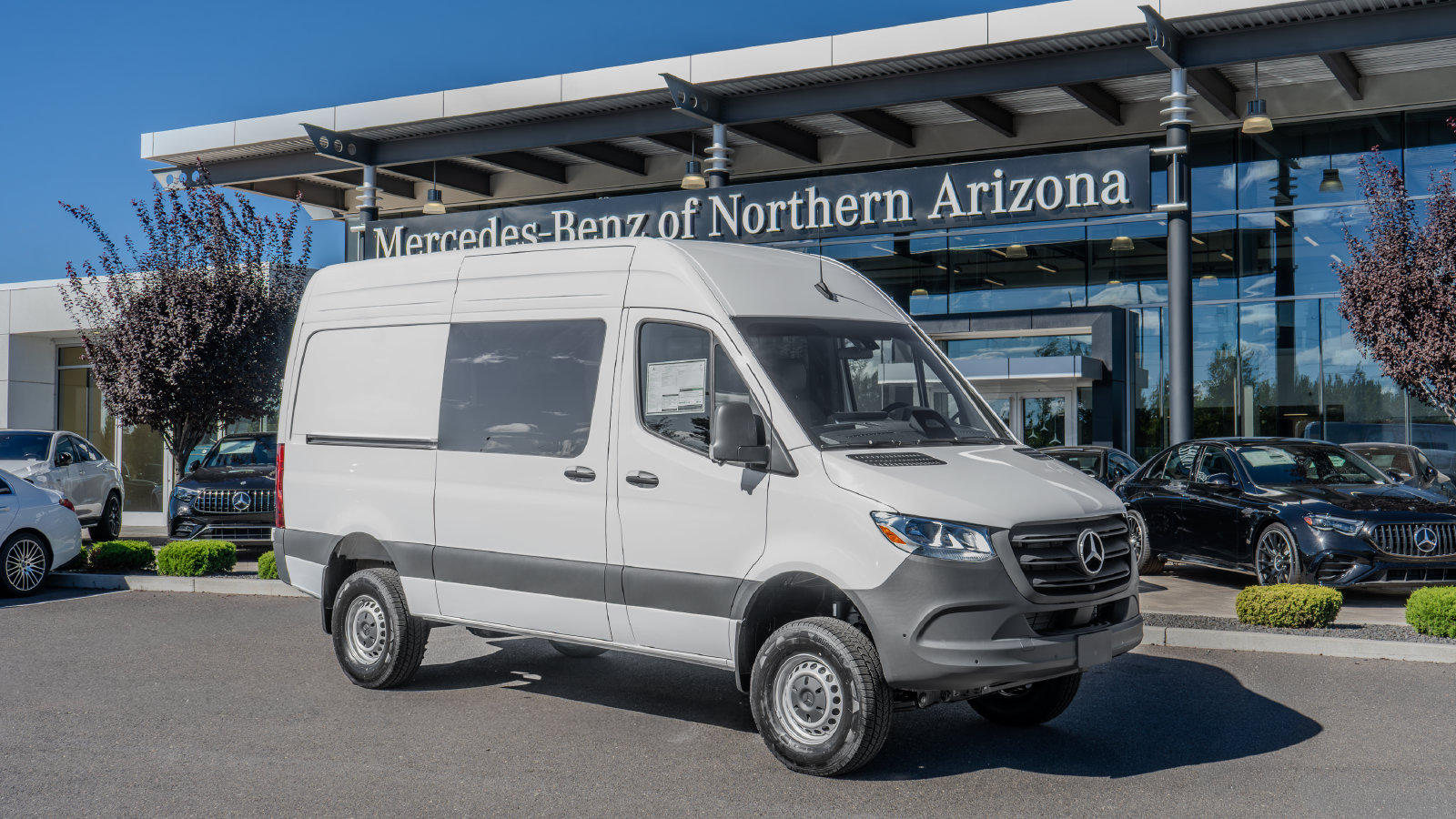 2026 Mercedes-Benz Sprinter 2500 Crew 144 WB — photo 1 of 37