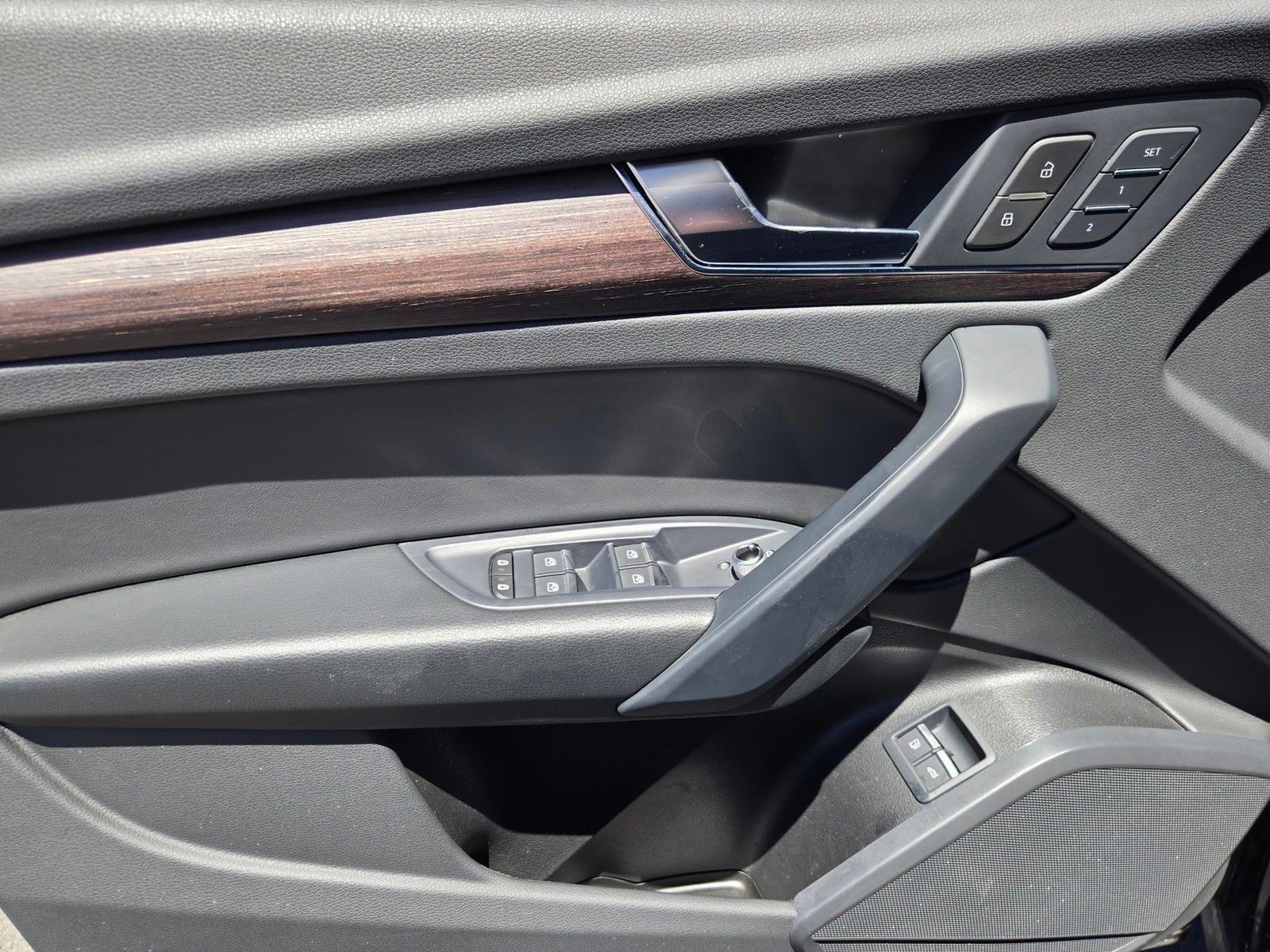 2023 Audi Q5 e 55 Premium — foto completa 17 de 45