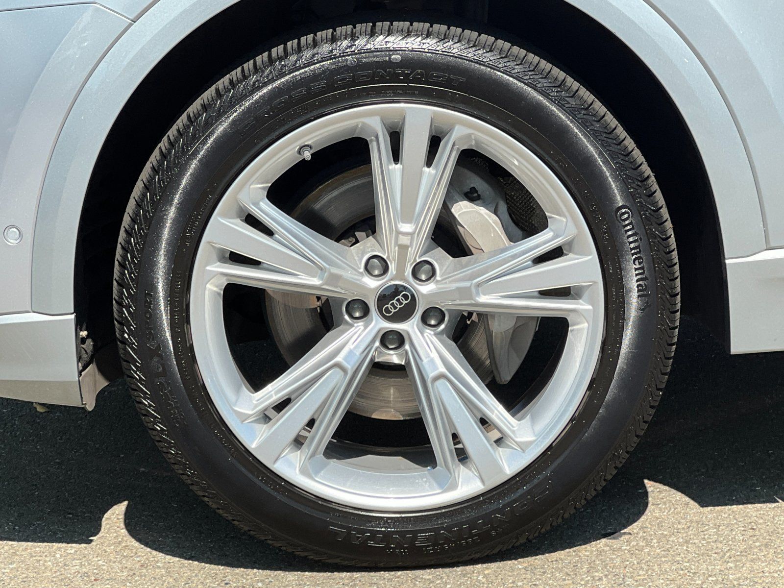 2023 Audi Q8 55 Premium Plus — full photo 26 of 29