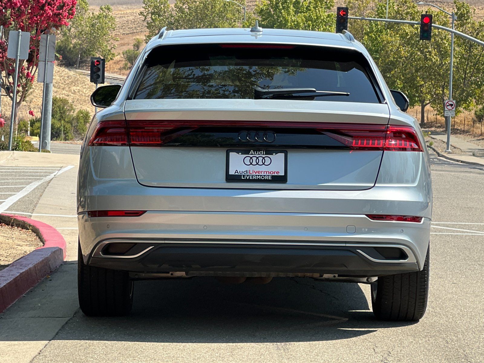 2023 Audi Q8 55 Premium Plus — full photo 5 of 29