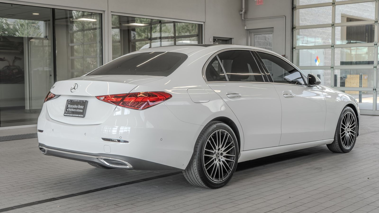 2024 Mercedes-Benz C-Class C 300 — foto completa 28 de 34