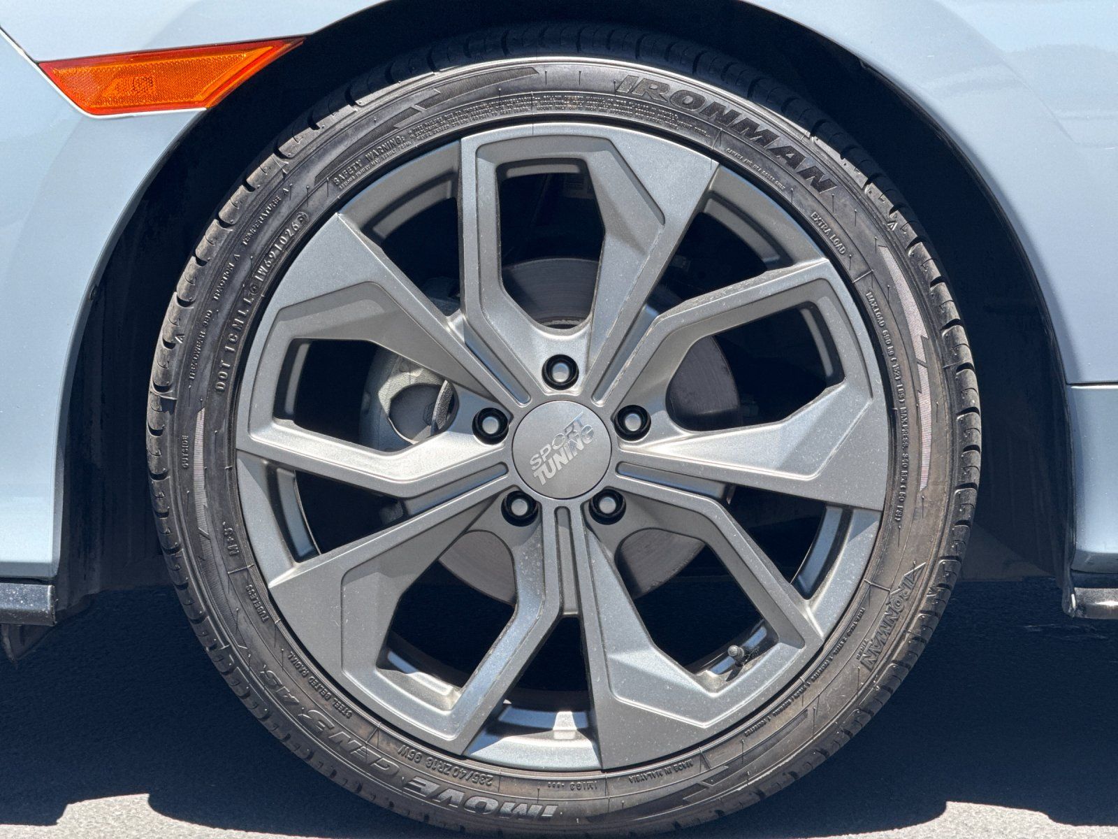 2019 Honda Civic Sport Touring — foto completa 25 de 28