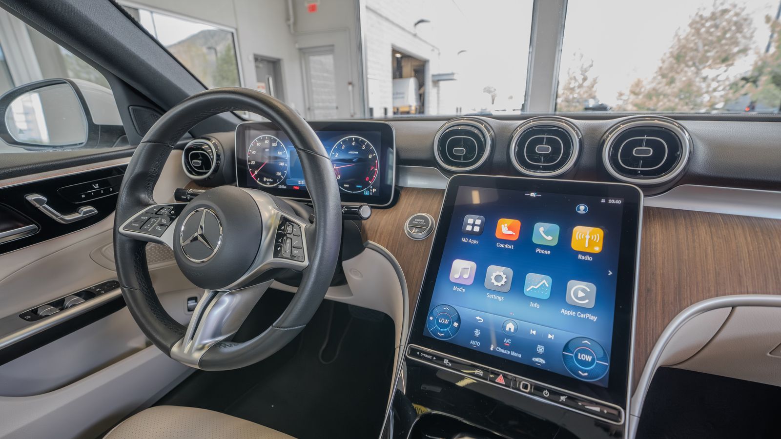 2025 Mercedes-Benz C-Class C 300 — full photo 19 of 35