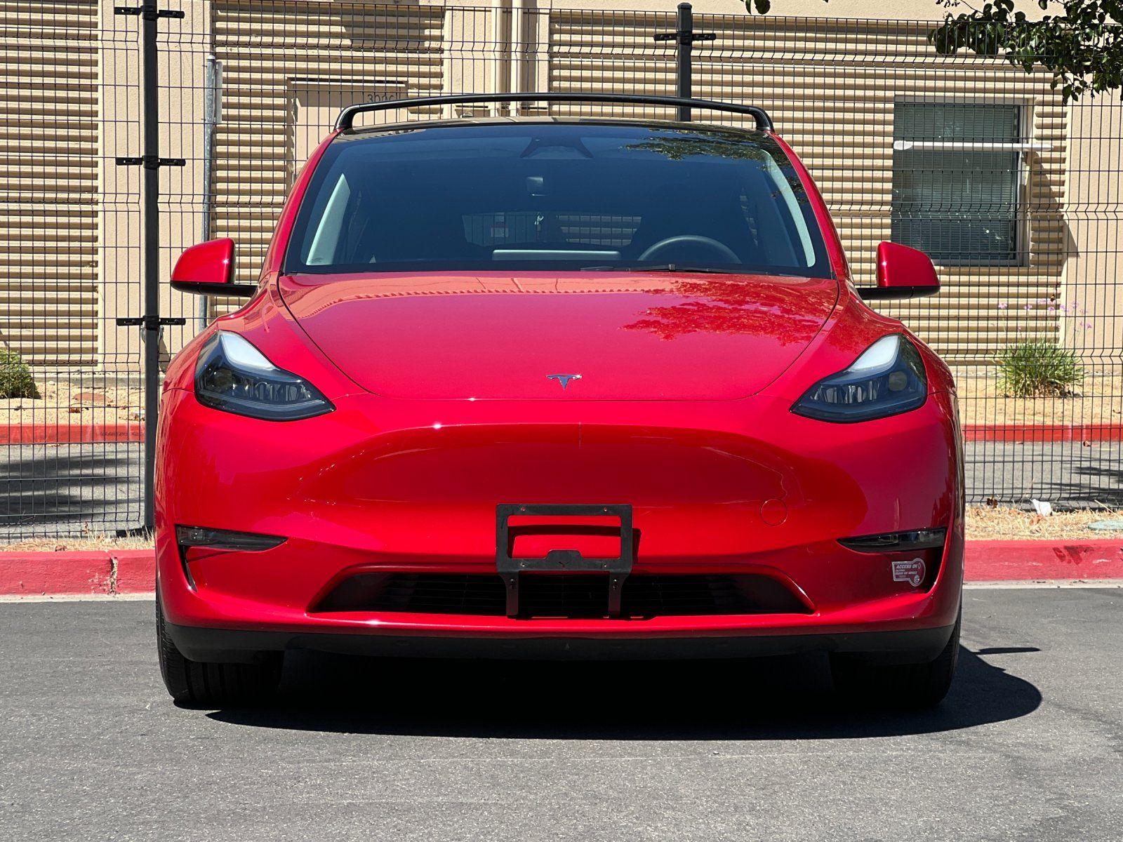 2023 Tesla Model Y Standard Range — full photo 9 of 31