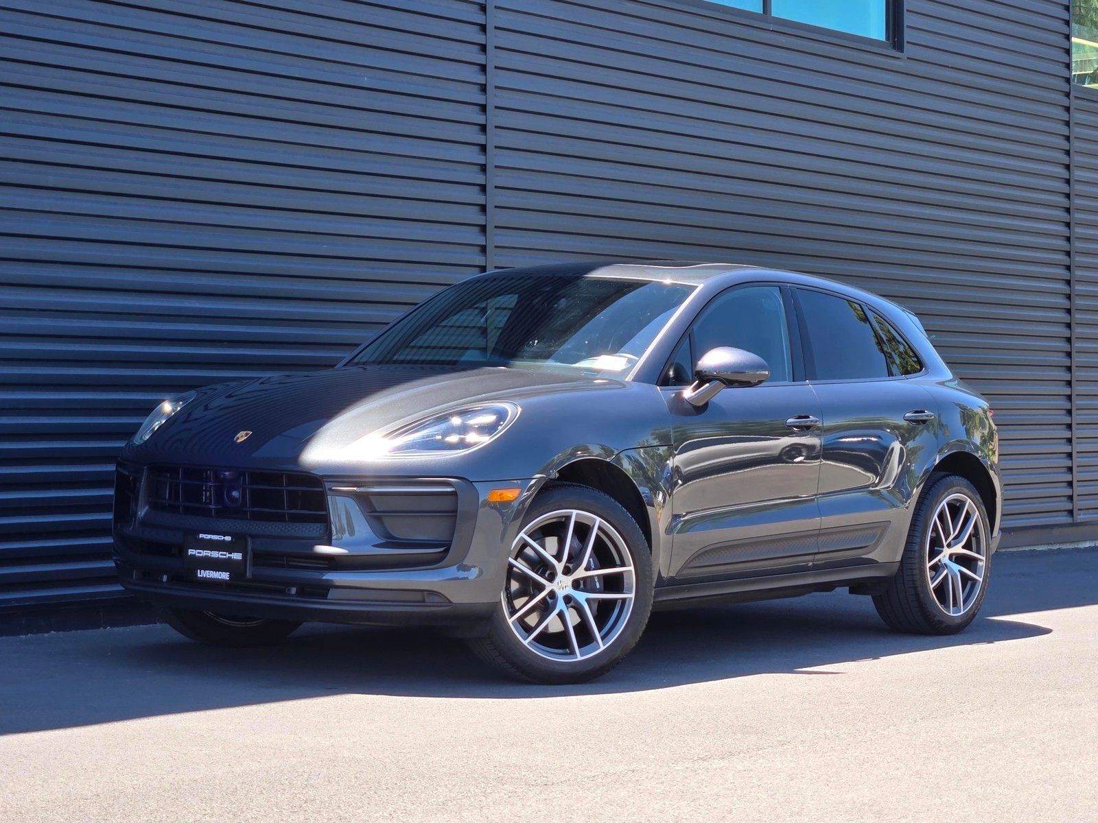 2025 Porsche Macan Base — foto completa 1 de 27